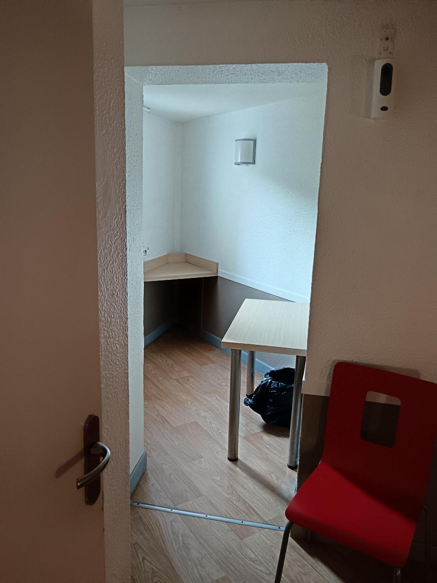 Première Classe Calais Centre-Gare Esterno foto