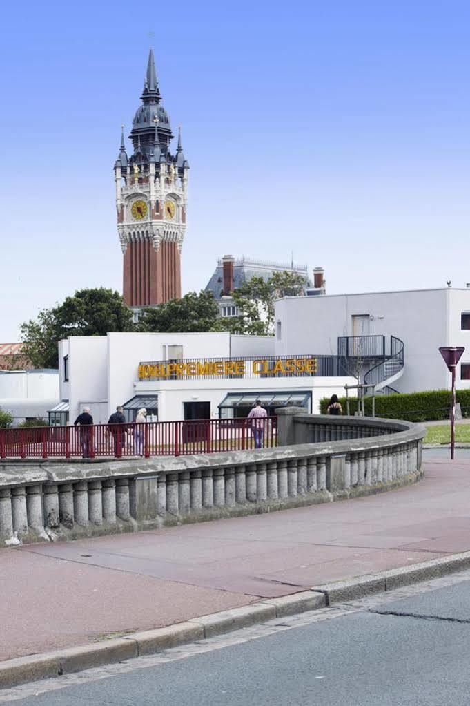 Première Classe Calais Centre-Gare Esterno foto